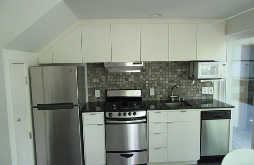 Washington Ave./ Memorial Park Apartment | 1st Flr Apt in Native Woods, Next to Bayou Trails, Washington St/Heights Area