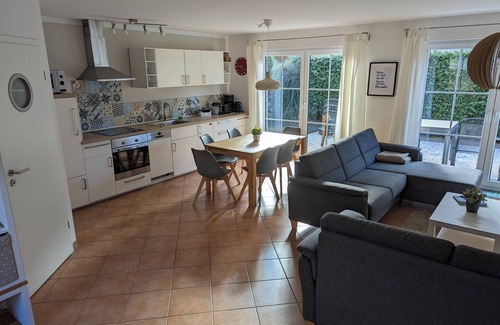 Muritz House | 1st row on the lake: Holiday home - directly on the sandy beach of Lake Fleesensee