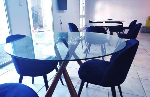 Dzaoudzi Hotel | 2 0 HÔTEL Ylang