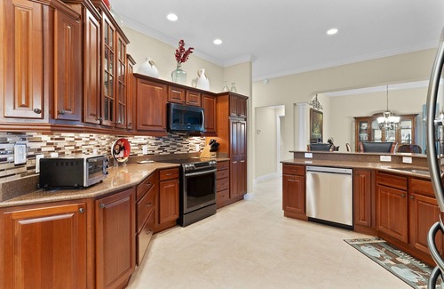 Buttonwood House | 2,000 square feet on golf course with view of large pond, centrally located.