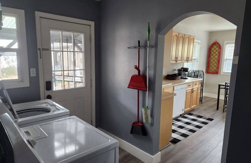 Stockton House | 2/1 Cozy Home in the Heart of the City