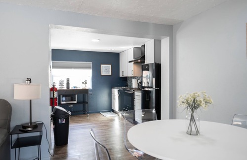 Lakeland House | 2/1 Spanish Cottage w/Pool + Pet Friendly