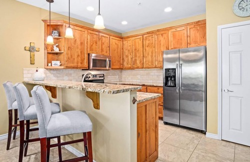 New Braunfels Condo | 2/2 Condo Directly on the Guadalupe River with Beautiful Canyon Views