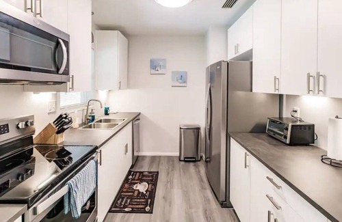 Vamo House | 2/2 Home just 15 minutes drive to Siesta Key Beach (Livingstone)