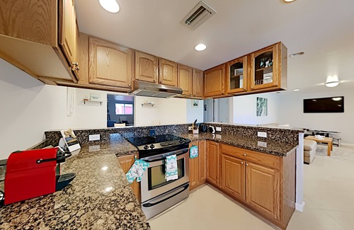 Englewood House | 2.3 miles from Manasota Beach