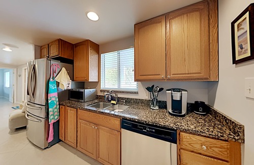 Englewood House | 2.3 miles from Manasota Beach