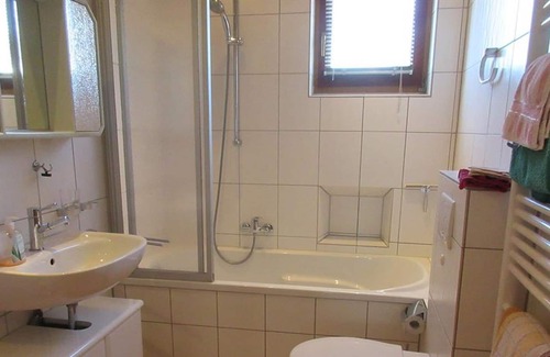 Hachenburg Apartment | 2-4 bed apartment from 7 nights - Haus Linn
