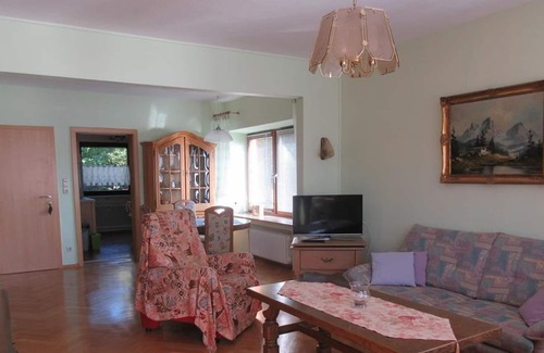 Hachenburg Apartment | 2-4 bed apartment from 7 nights - Haus Linn