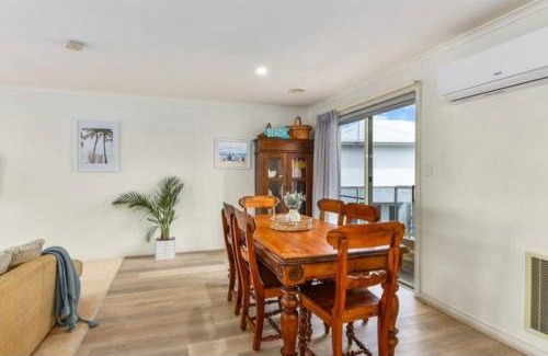 Port Macdonnell House | 2 6 Germein Court Panayil BeachHouse ! Stunning Ocean Views!