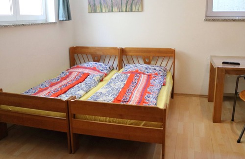 Blumenau Apartment | 2 ample souterrain rooms with private bath