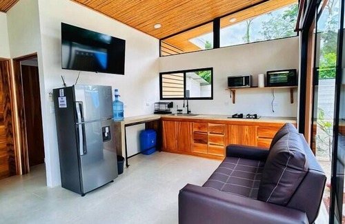 Puerto Viejo de Talamanca Apartment | 2 apartments. 2 swimming pools, 4 bedrooms, a/c, starlink