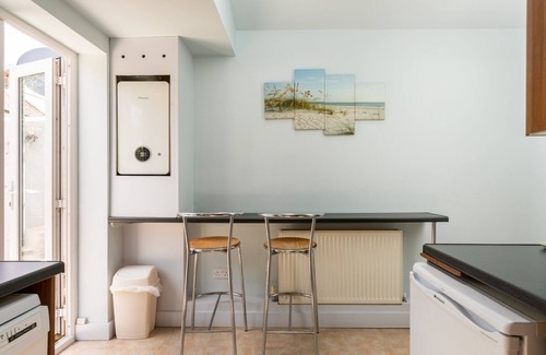 Deal Cottage | 2 b&b 40 percent off weekly half price monthly