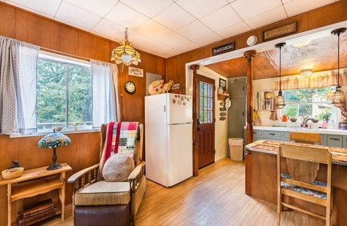 Julian House | 2 B/R Most Popular! "Time Traveler Retreat" (Pets Welcome)
