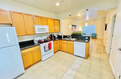 Reno House | 2 Bd, 2.5 Baths, Sleeps 6/G9