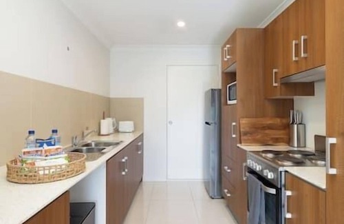 Rocklea Apartment | 2 Bdr Apt! Aircon! Garage! GST Credits! 116D2