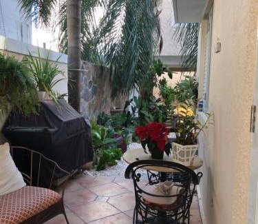 Parque Apartment | 2 bdr beach apartment, generator parking included