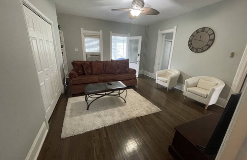 Algonquin Apartment | 2 Bdr in the Heart of Algonquin