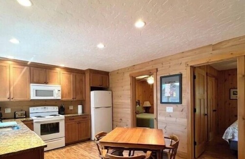 Manitowish Waters Cabin | 2 BDR! On Alder Lake!