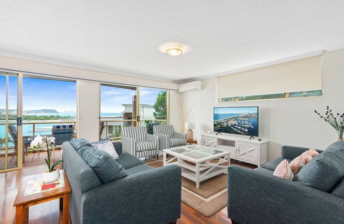 Currumbin Apartment | 2 Bdrm 2 Bath Apartments with Spectacular Views