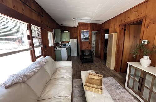 Meredith Cabin | 2 Bdrm Cozy Cottage #1 -Water Access and Dock on Lake Winnipesaukee - Meredith