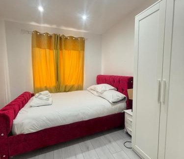 Lacey Green House | 2 Bed-1 Bath-Sleeps 4-Parking-Pets