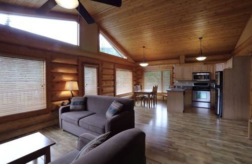Clearwater Cabin | 2 Bed, 2 Bath Log Cabin in Wilderness Resort Near Wells Gray Provincial Park