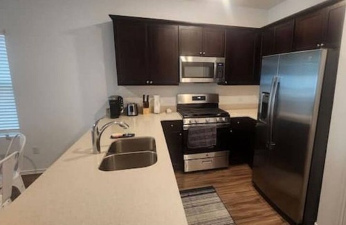 Bastrop House | 2 Bed 2 Bath, Pet Friendly 4 minutes to food/shops