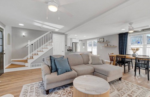 Hampton House | 2 Bed/2 Bath Private Beach House One Block from the ocean.