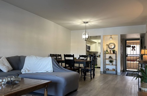 North Mountain Condo | 2 Bed 2 Bath Super Bowl/Waste Management