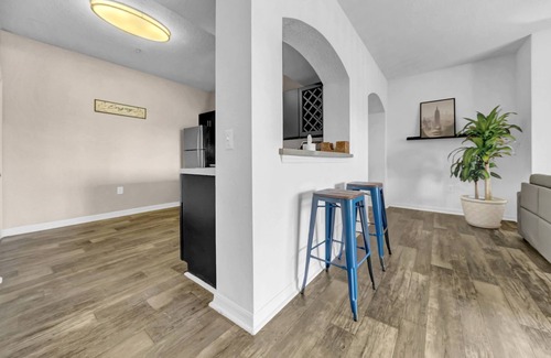 Tampa Apartment | 2-Bed/2-Bath Tampa Apartment: Comfort Meets Convenience for Corporate Travelers