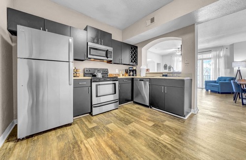 Tampa Apartment | 2-Bed/2-Bath Tampa Apartment: Comfort Meets Convenience for Corporate Travelers