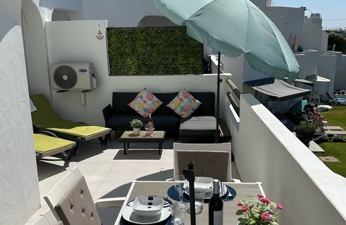 Alpouvar Apartment | 2 BED, 2 BATH WITH LARGE SOUTH FACING BALCONY, FREE WIFI & UK TV!