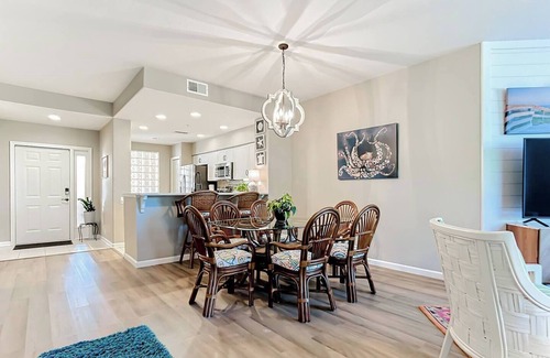 Tropical Cove Condo | 2 bed 2 full bath w/pool, golf included w 30 day