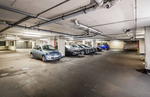 Basildon Apartment | 2-bed Apartment Near Basildon Train Station