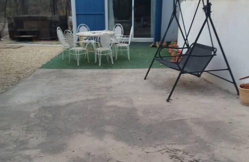 Locaiba Apartment | 2-Bed Apartment - Sleeps 3 - Parking - near Albox