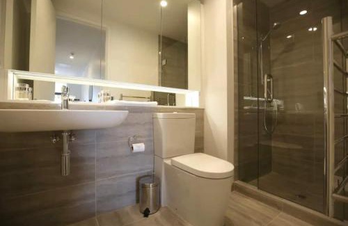 Newton Apartment | 2 Bed Apt Heart of Ponsonby Gym