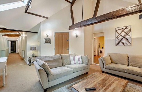 Hethel House | 2 Bed Barn conversion