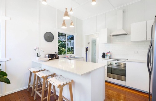 Burleigh Heads House | 2-Bed Beach House in Burleigh Heads Amidst Nature