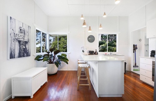 Burleigh Heads House | 2-Bed Beach House in Burleigh Heads Amidst Nature
