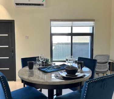 Ocho Rios House | 2 bed bungalow en-suite, with pool & gym