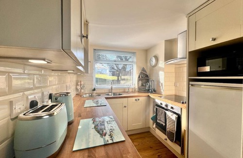 Dartmouth Apartment | 2 Bed Chalet with Rural Views