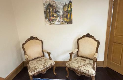 Bellahouston House | 2-Bed Cottage Sleeps 4 10 mins to Glasgow Centre