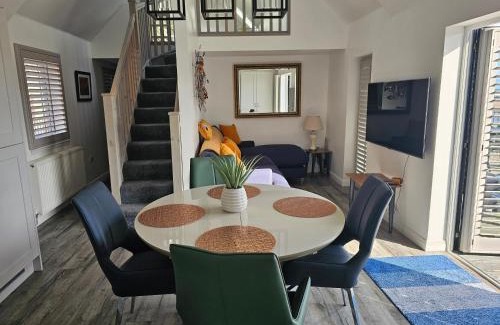 Cruden Bay House | 2 Bed Cottage-Sleeps 4-Harbour & Sea View