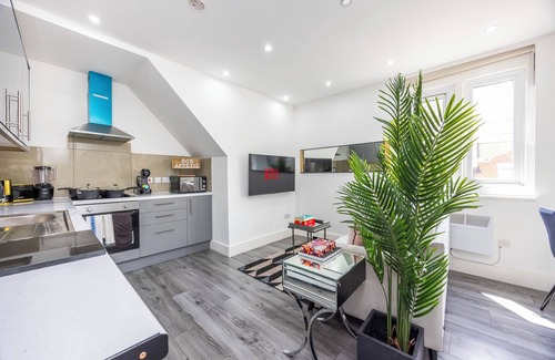 Fairfield Apartment | 2 Bed Flat | Central Croydon | XBox | Smart TV | Netflix | Free WiFi