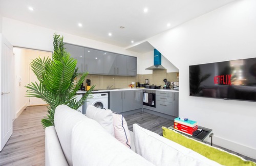Fairfield Apartment | 2 Bed Flat | Central Croydon | XBox | Smart TV | Netflix | Free WiFi