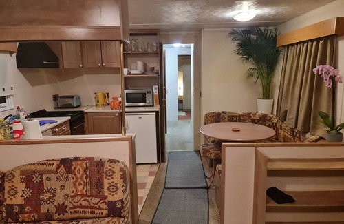 Hartlepool House | 2-bed Holiday Home Close to Durham City Centre