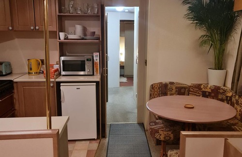 Hartlepool House | 2-bed Holiday Home Close to Durham City Centre
