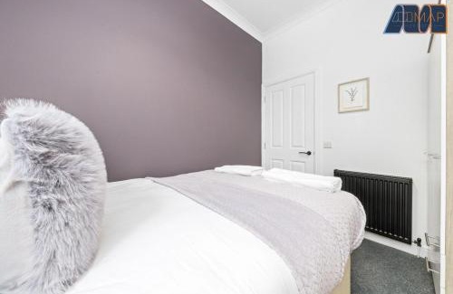 Levenmouth House | 2 Bed Home with Parking Sleeps 4