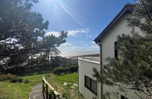 Aberdovey House | 2 Bed in Aberdovey 94565