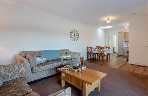 Biggar House | 2 Bed in Biggar 95516